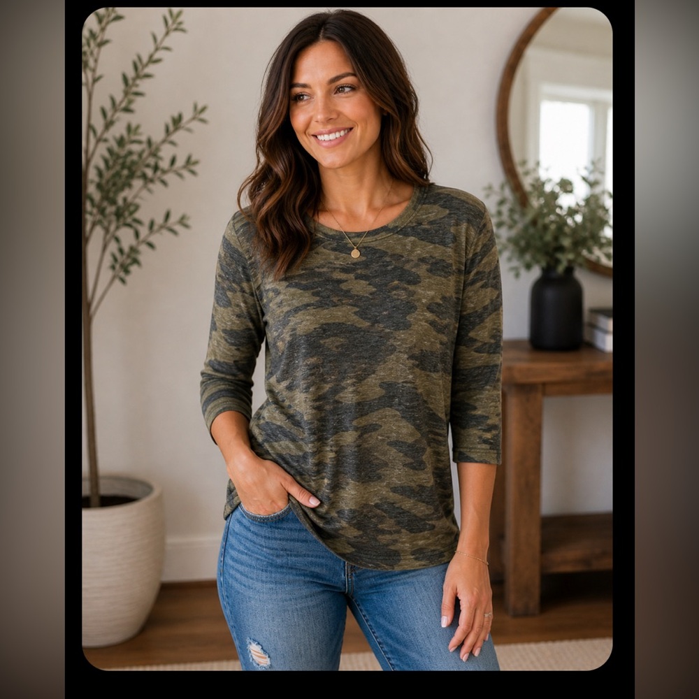 NWOT Lucky Brand Women’s Camo 3/4 Sleeve Shirt - Olive & Gray.  Size Large.